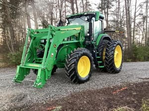 2023 John Deere 7R 230 Image