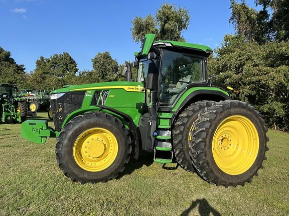 Image of John Deere 7R 230 equipment image 1