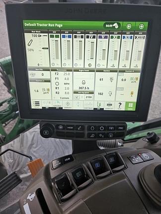 Image of John Deere 7R 230 equipment image 3