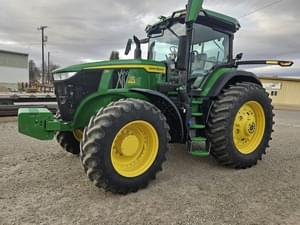 2023 John Deere 7R 230 Image