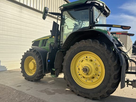 Image of John Deere 7R 230 equipment image 3