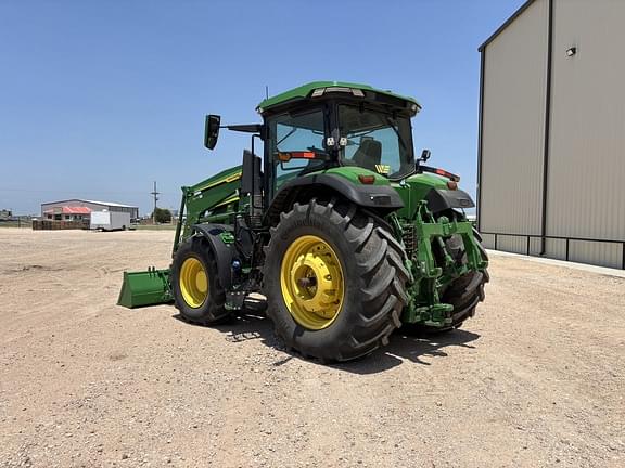 Image of John Deere 7R 230 equipment image 2