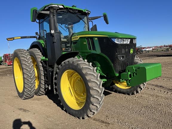 Image of John Deere 7R 230 equipment image 1