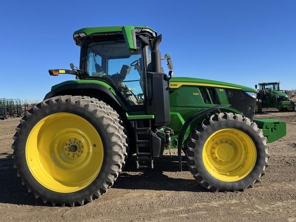 Image of John Deere 7R 230 equipment image 3