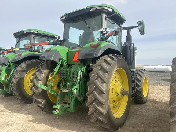 Image of John Deere 7R 230 equipment image 3