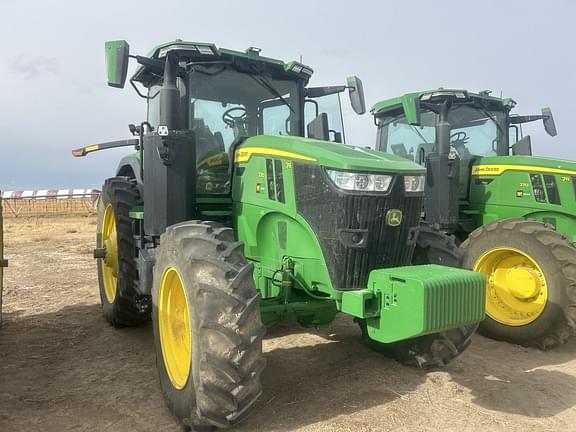 Image of John Deere 7R 230 equipment image 4