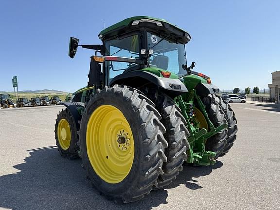 Image of John Deere 7R 230 equipment image 2