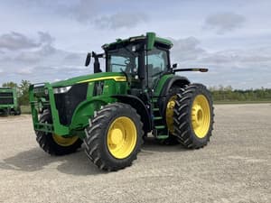 2023 John Deere 7R 230 Image