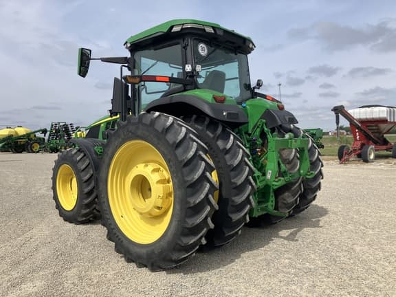 Image of John Deere 7R 230 equipment image 4