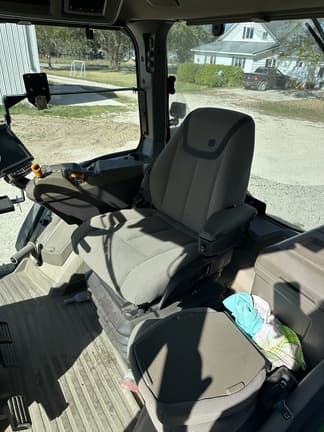 Image of John Deere 7R 250 equipment image 3