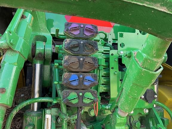 Image of John Deere 7R 250 equipment image 1