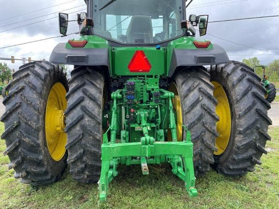 Image of John Deere 7R 250 equipment image 4