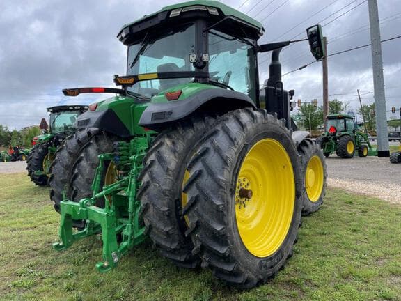 Image of John Deere 7R 250 equipment image 2