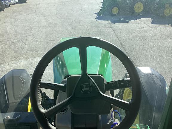 Image of John Deere 7R 250 equipment image 4