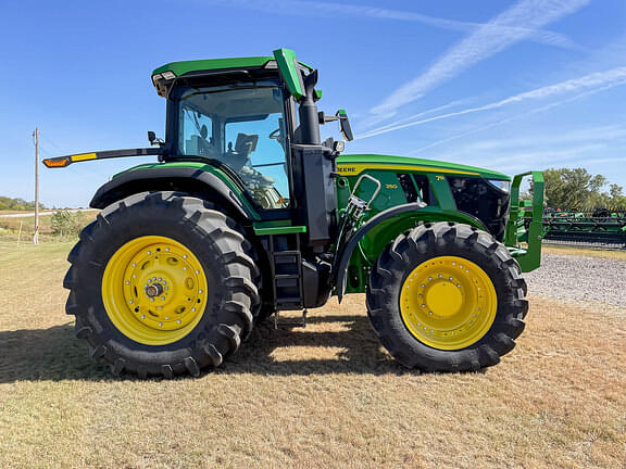 Image of John Deere 7R 250 equipment image 3