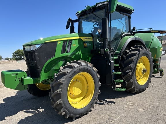 2023 John Deere 7R 250 Equipment Image0