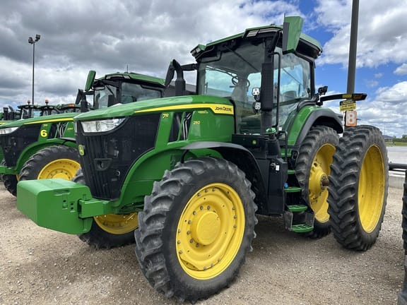 2023 John Deere 7R 250 Equipment Image0