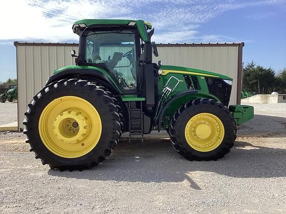 Image of John Deere 7R 250 equipment image 2