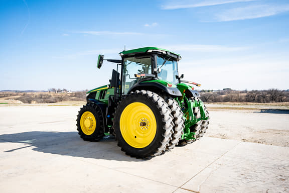 Image of John Deere 7R 250 equipment image 3