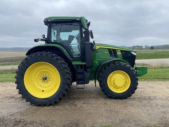 Image of John Deere 7R 250 equipment image 3