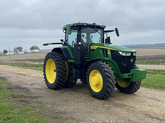 Image of John Deere 7R 250 equipment image 1