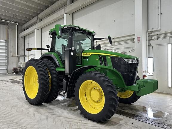 Image of John Deere 7R 250 equipment image 1