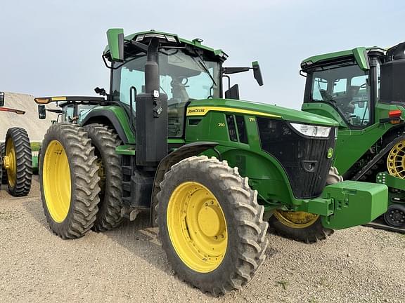 Image of John Deere 7R 250 Primary image