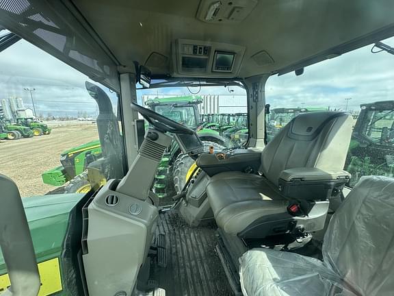 Image of John Deere 7R 250 equipment image 4