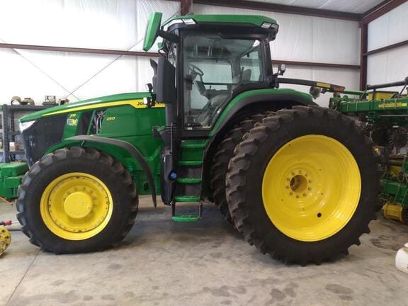 2023 John Deere 7R 250 Equipment Image0