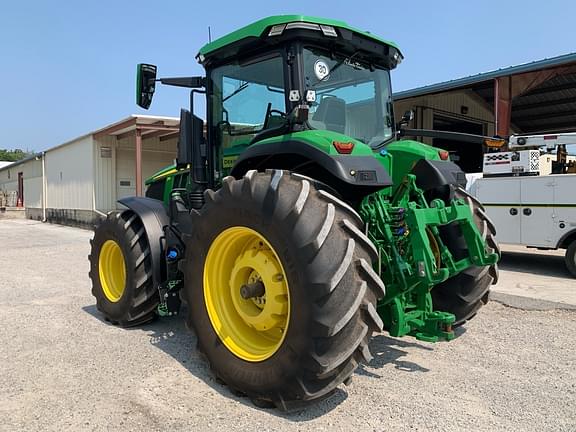 Image of John Deere 7R 270 equipment image 2