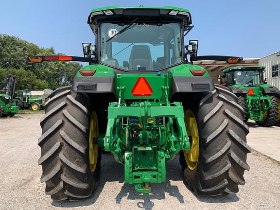 Image of John Deere 7R 270 equipment image 4