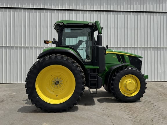 2023 John Deere 7R 270 Equipment Image0