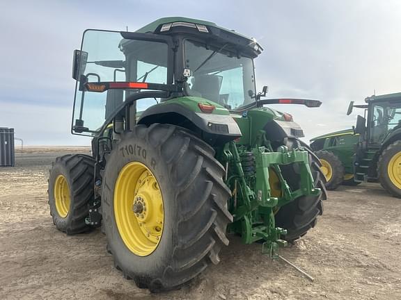 Image of John Deere 7R 270 equipment image 1