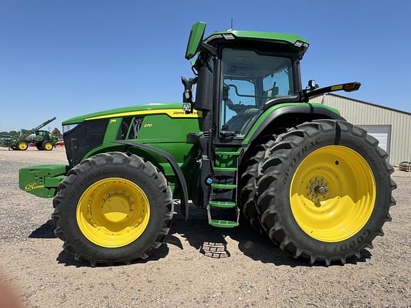 Image of John Deere 7R 270 equipment image 4