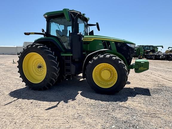 Image of John Deere 7R 270 equipment image 1