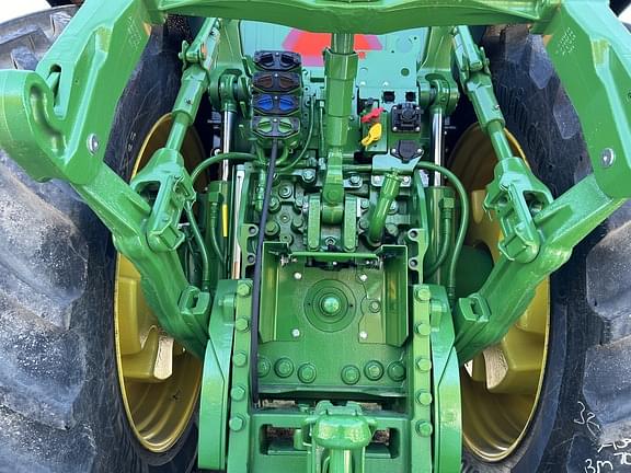 Image of John Deere 7R 270 equipment image 3