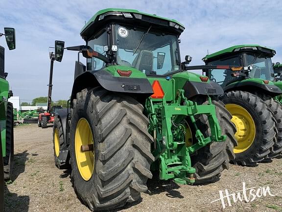 Image of John Deere 7R 310 equipment image 2