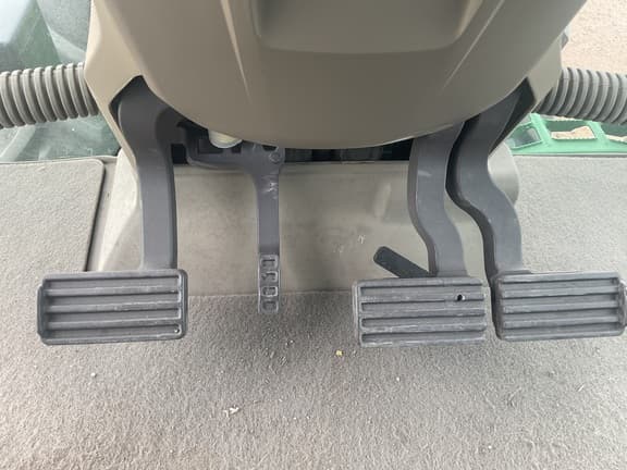 Image of John Deere 7R 310 equipment image 3