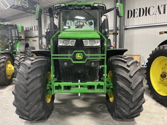 Image of John Deere 7R 310 equipment image 2
