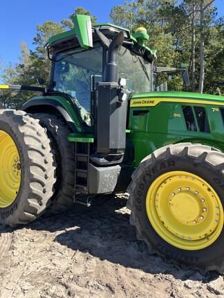 Image of John Deere 7R 310 equipment image 1