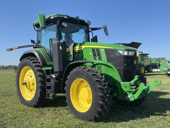 Image of John Deere 7R 310 equipment image 3