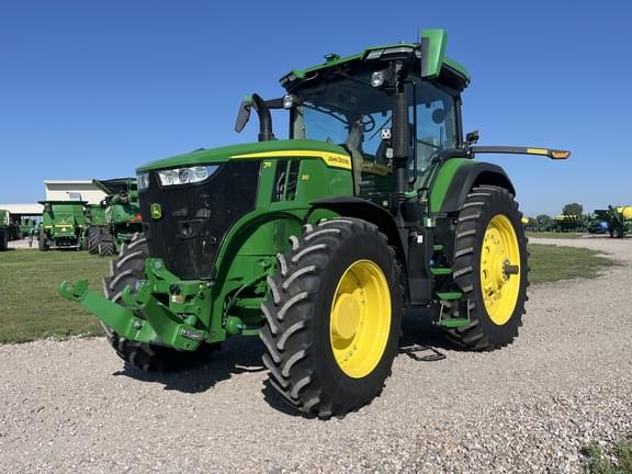 Image of John Deere 7R 310 equipment image 1