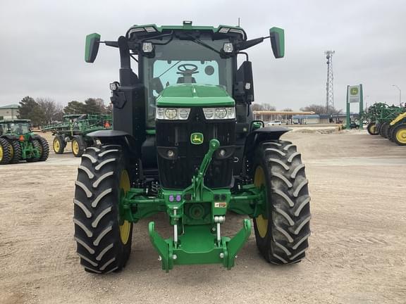 Image of John Deere 7R 310 equipment image 2