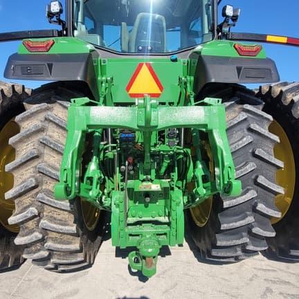 Image of John Deere 7R 310 equipment image 4