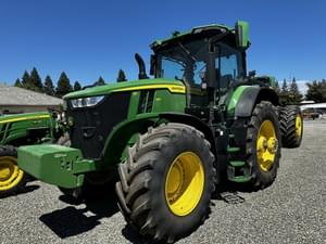 2023 John Deere 7R 330 Image