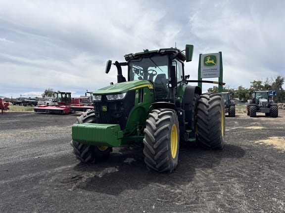 2023 John Deere 7R 330 Equipment Image0