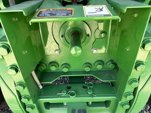 Image of John Deere 7R 330 equipment image 3