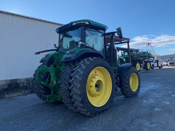 Image of John Deere 7R 330 equipment image 3