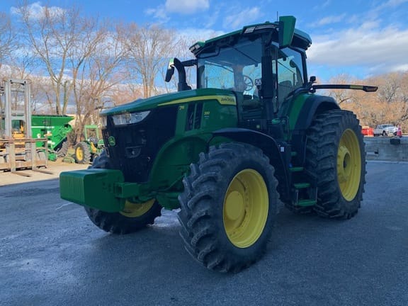 2023 John Deere 7R 330 Equipment Image0