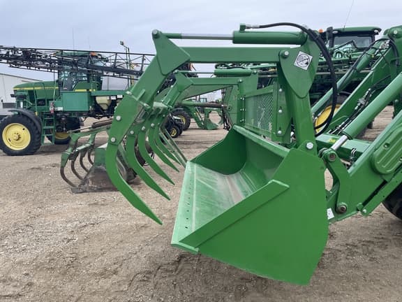 Image of John Deere Bucket Grapple equipment image 3